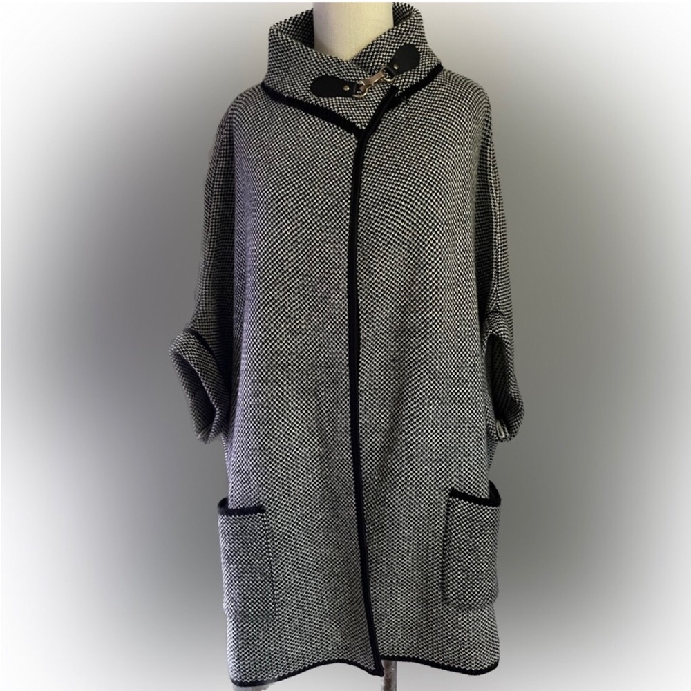 StylesIlove Women Sweater Knit Cape with Buckle Fashion Jacket Shawl Poncho OSFM